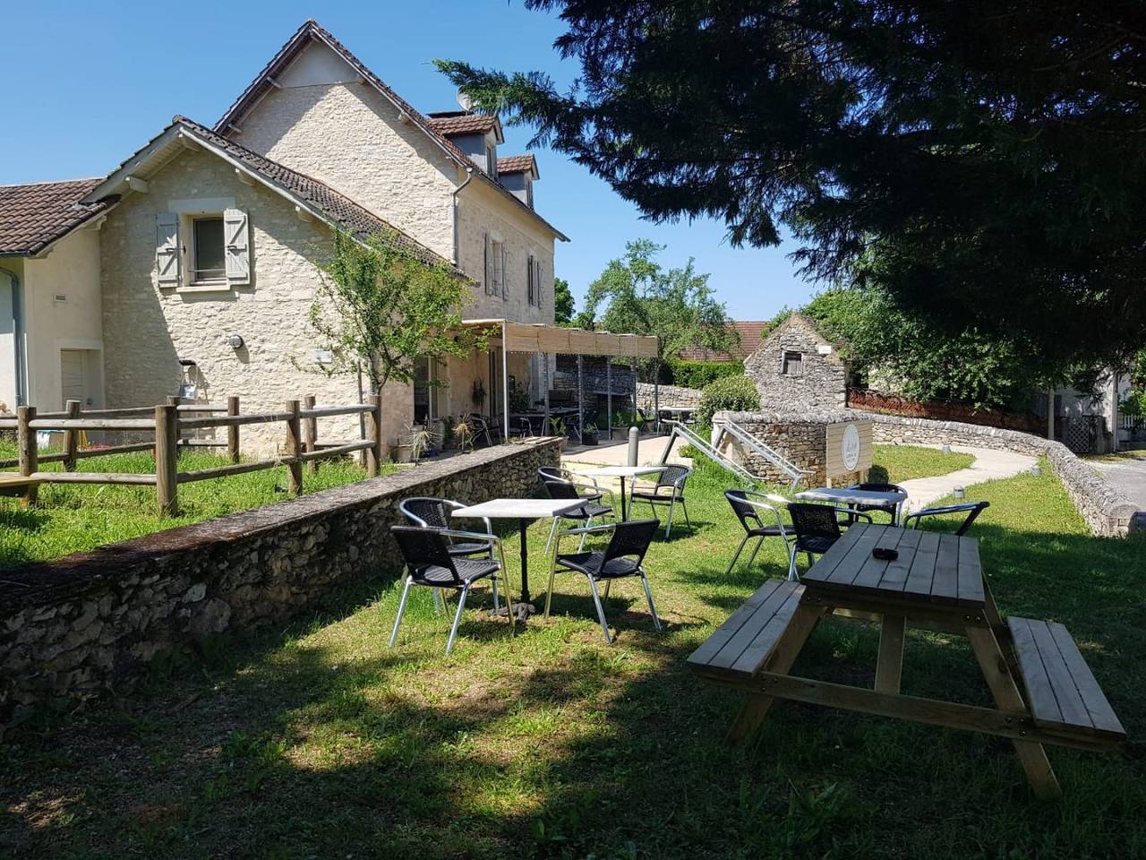 Chambre d'hôtes Auberge de Carlucet - Chambre in Carlucet, Massif central