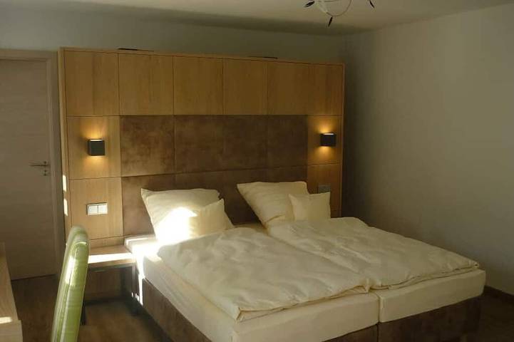 Ganze Wohnung, Feriendomizil mit Doppelbett, Stockbett und Balkon in Obernzell, Ostbayern