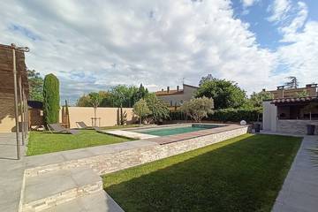 Cottage pour 4 personnes, avec terrasse et jardin à Courthézon