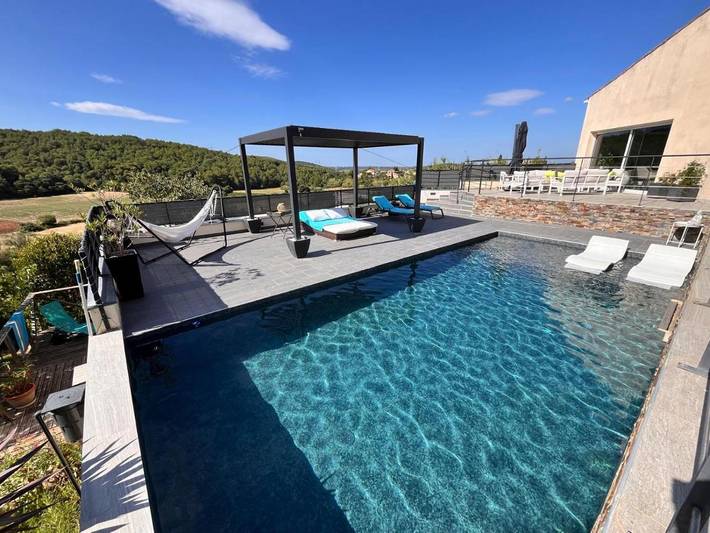 Location de vacances pour 2 personnes, avec jacuzzi et sauna ainsi que jardin et piscine à Vendémian - 2