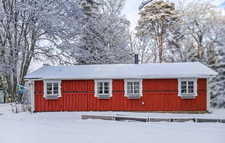 Ferienhaus für 4 Personen mit Garten in Jönköpings län