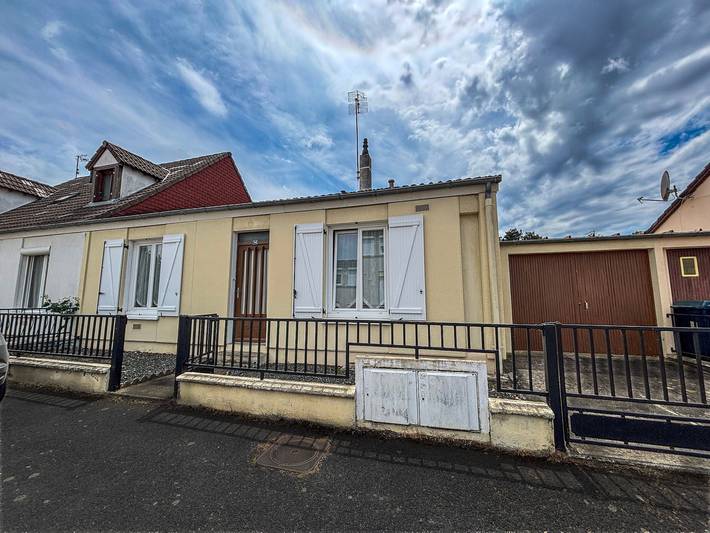 Gîte pour 4 personnes, avec Jardin à Châteauroux