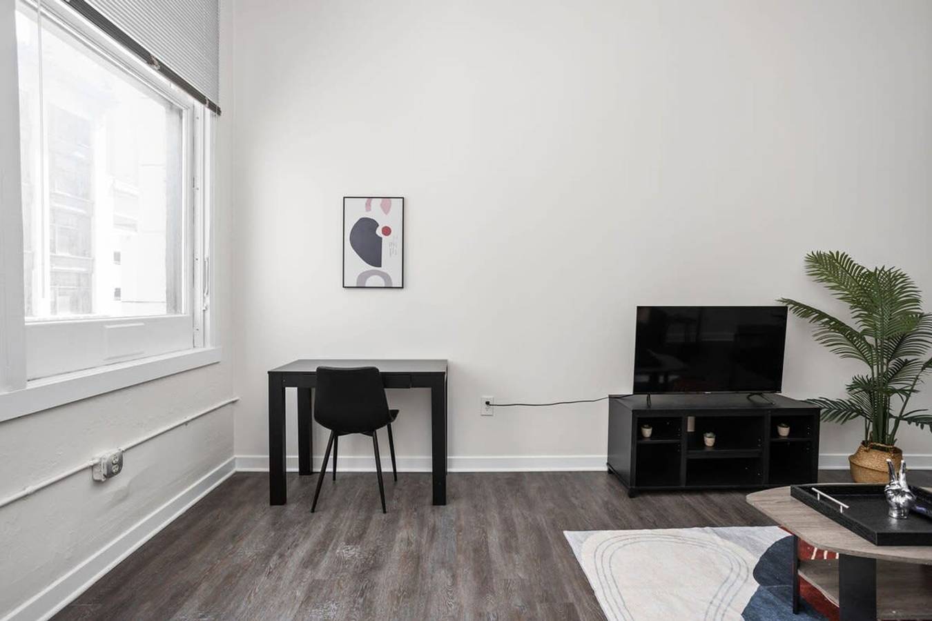 Ganze Wohnung, 2Br 2Ba In The Block Apartment by Cozysuites in Indianapolis, Indiana