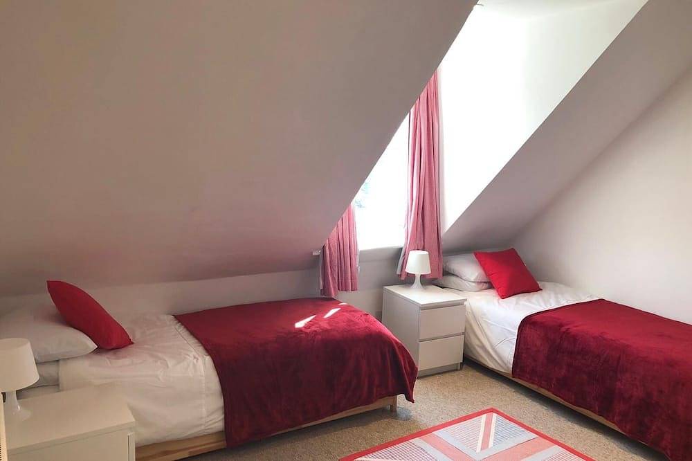 Refurbished house, close to the beach, quiet central location in Swanage, Dorset