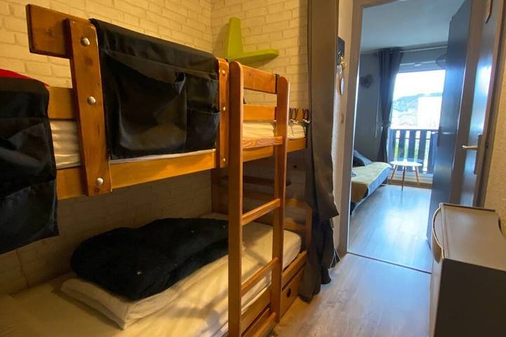 Appartement entier, Entre lac et montagne, appartement cosy type 2 au pied des télécabines. in Thollon-les-Mémises, Région de Thonon-les-Bains