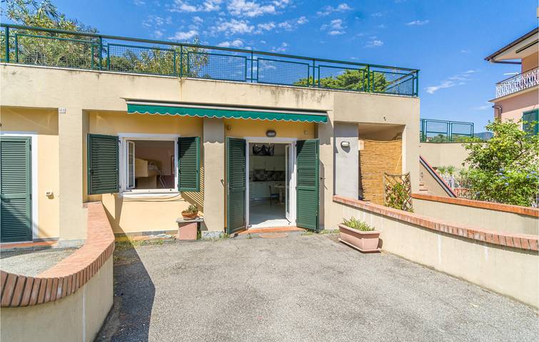 Casa vacanza per 4 persone, con Terrazza in San Michele di Pagana
