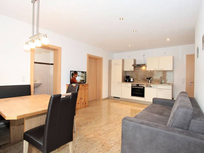 Ferienwohnung für 6 Personen, mit Ausblick und Garten in Kaltenbach - 2