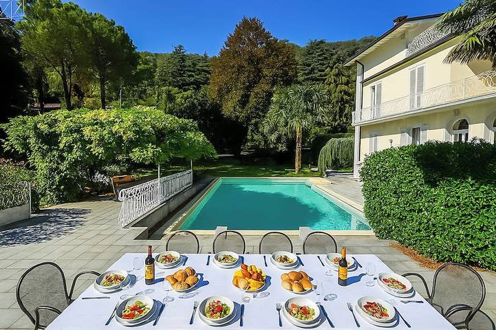 Villa für 14 Personen, mit Garten und Balkon - 1