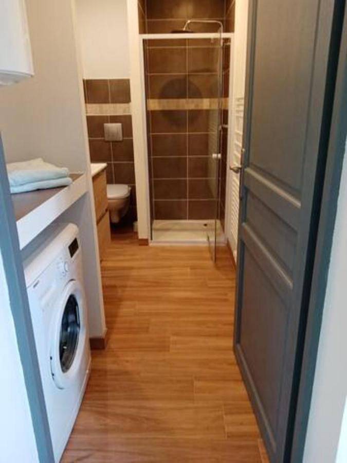 Location de vacances pour 4 personnes, avec terrasse ainsi que vue et jardin, animaux acceptés à Foissac - 4