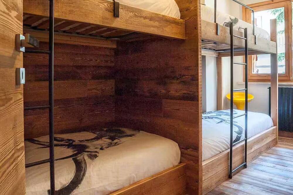 Appartamento intero, Stylish and roomy mountain retreat for families in Sauze d'Oulx, Via Lattea