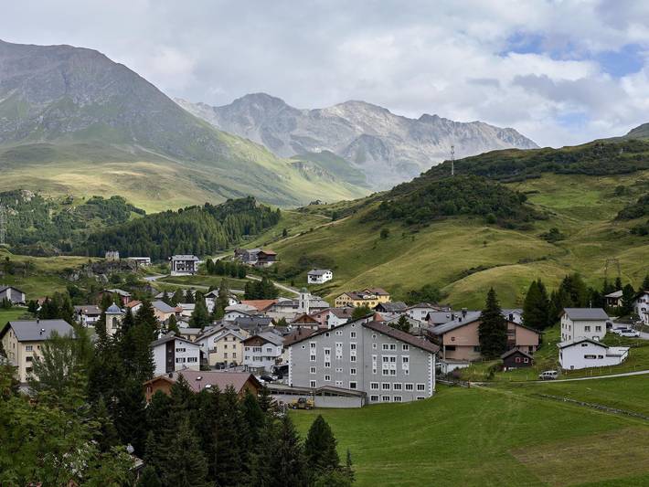 Ganze Ferienwohnung, Bergnest 4 - Appartement/Fewo, Bad, Wc, 2 Schlafräume in Bivio (Graubünden), Surses