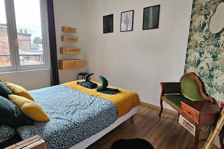 Appartement entier, Appartement avec vue imprenable sur les vignobles à Epernay in Épernay, Marne