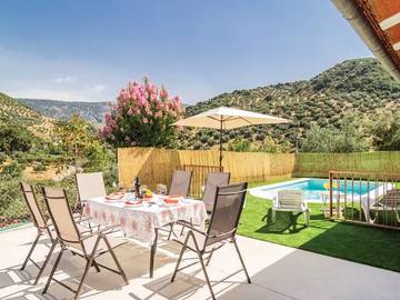 Casa rural para 6 personas, con terraza y piscina en Parque Natural Sierras Subbéticas