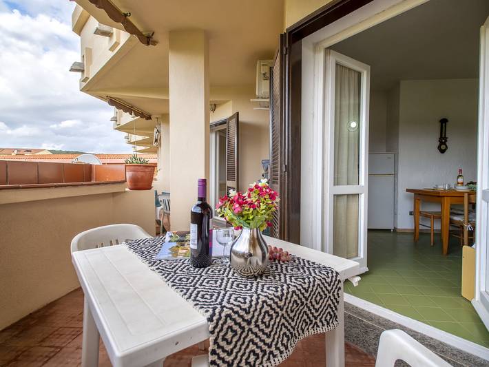 Appartamento per 6 persone, con terrazza e giardino in Golfo Aranci