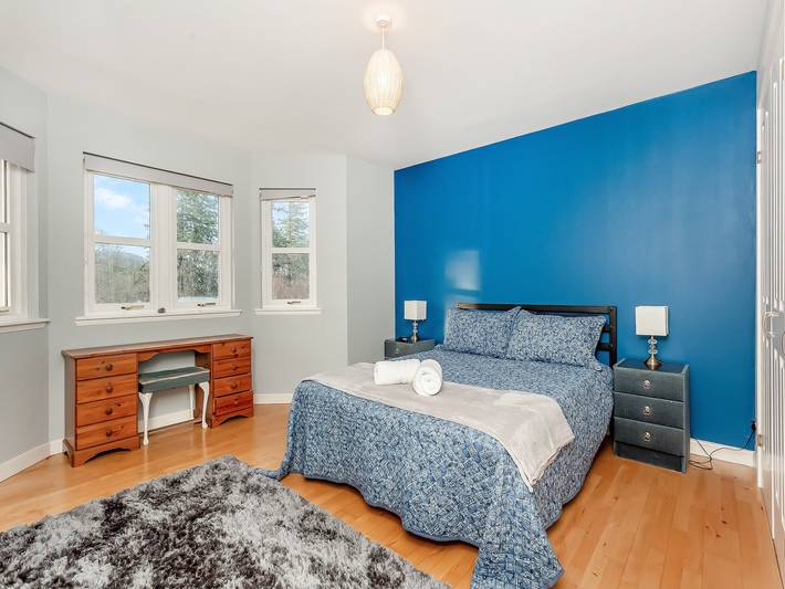 Bluegrass Retreat on the River Ness in Inverness, Highlands