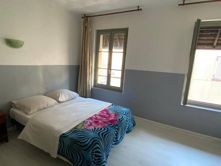 Hôtel pour 3 personnes, animaux acceptés à Dreux - 2