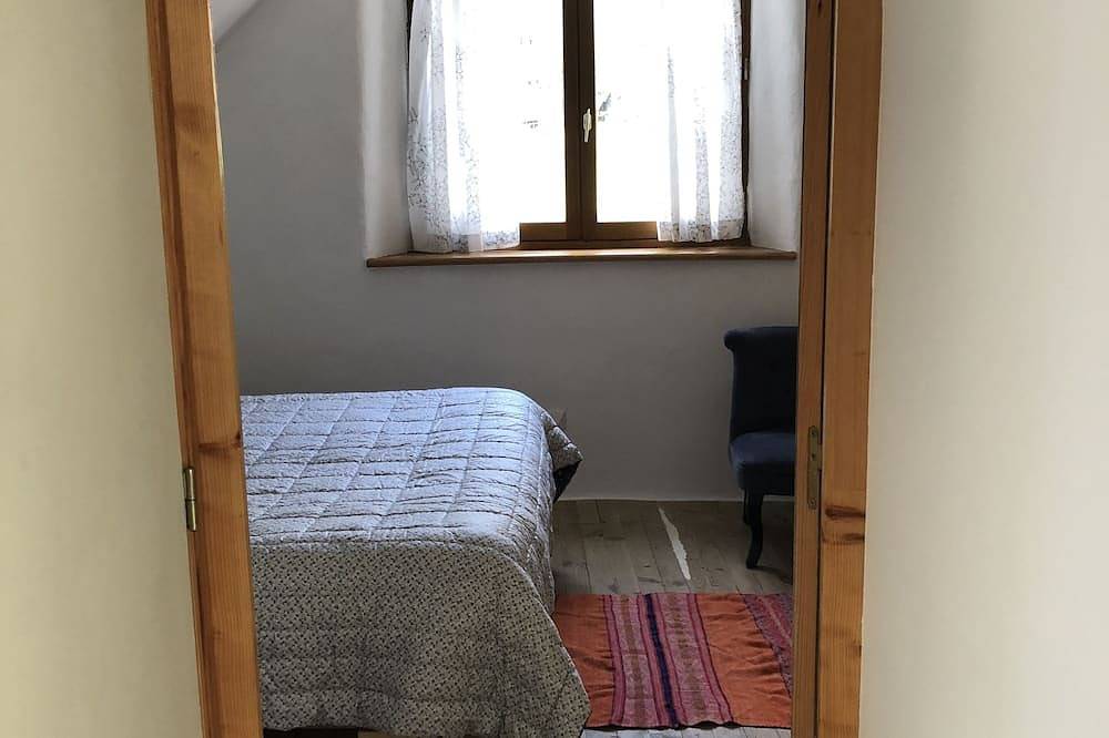 Rental mountain village house 90m2 in Azet, Pyrénées