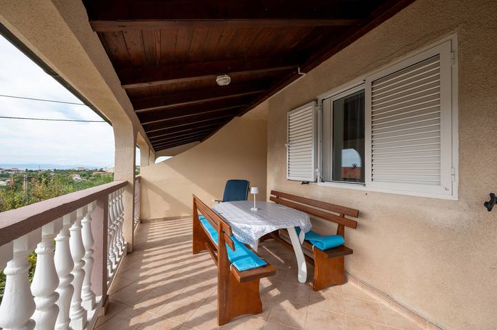 Ferienwohnung für 4 Personen, mit Balkon/Terrasse in Lopar