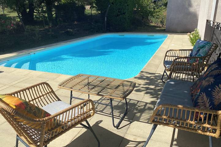 Location de vacances pour 8 personnes à Les Granges-Gontardes