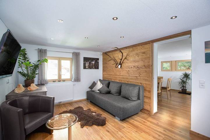 Ferienwohnung für 7 Personen, mit Balkon und Garten - 1