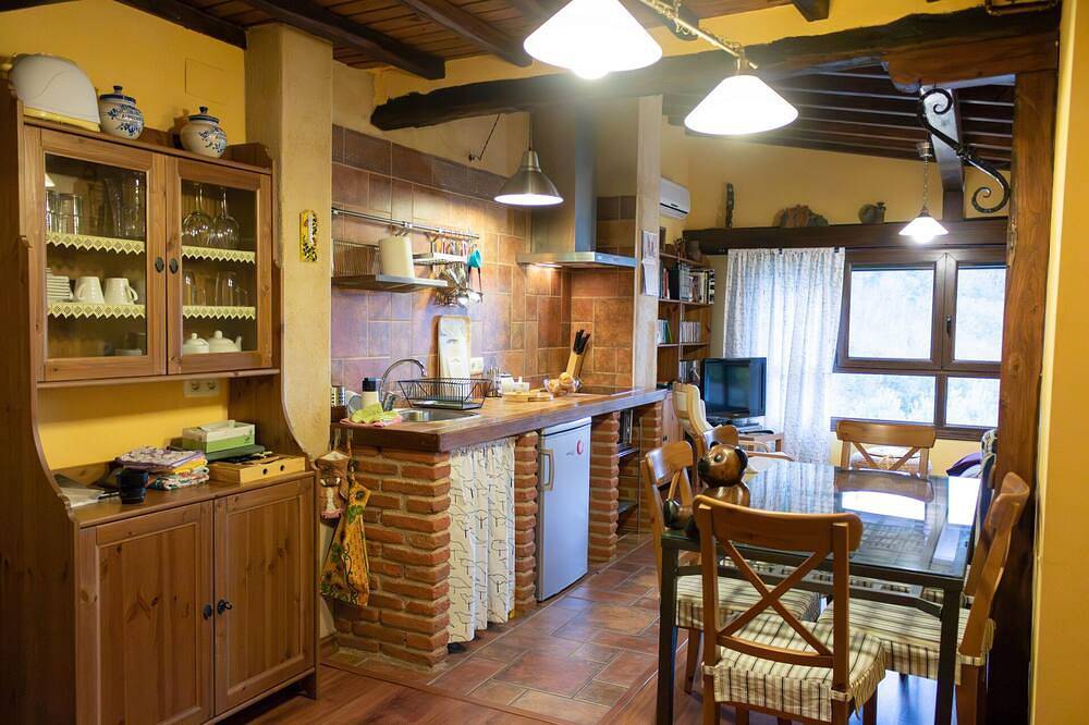 Hotel Rural La Musica. Apartamento 1 in San Esteban de la Sierra, Provincia de Salamanca