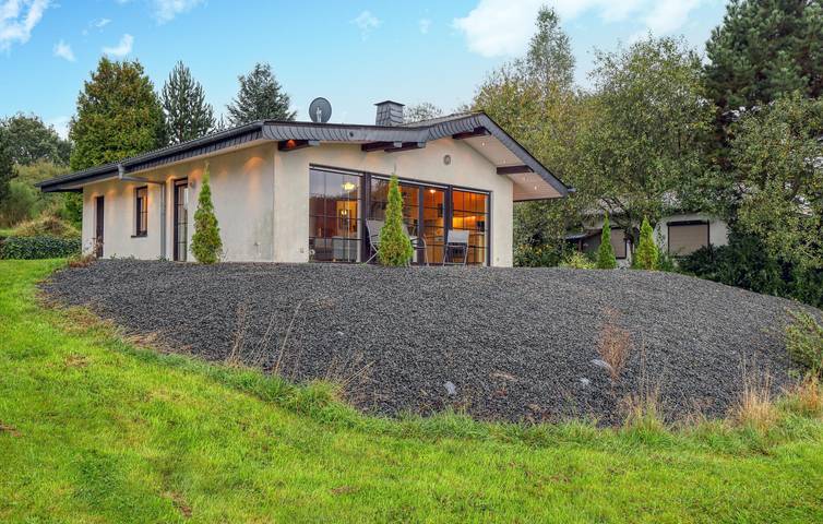 Ferienhaus für 5 Personen, mit Terrasse und Garten in Daun - 3