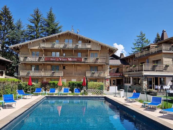 Hôtel pour 2 personnes, avec jardin ainsi que piscine et sauna