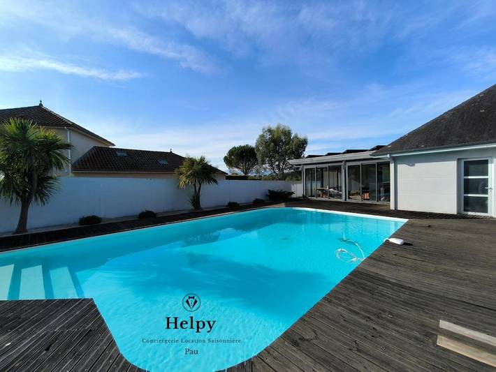Chalet para 6 personas, con vistas además de balcón y piscina - 1