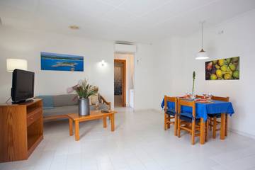 Apartment in Ses Salines, South Majorca für 2 