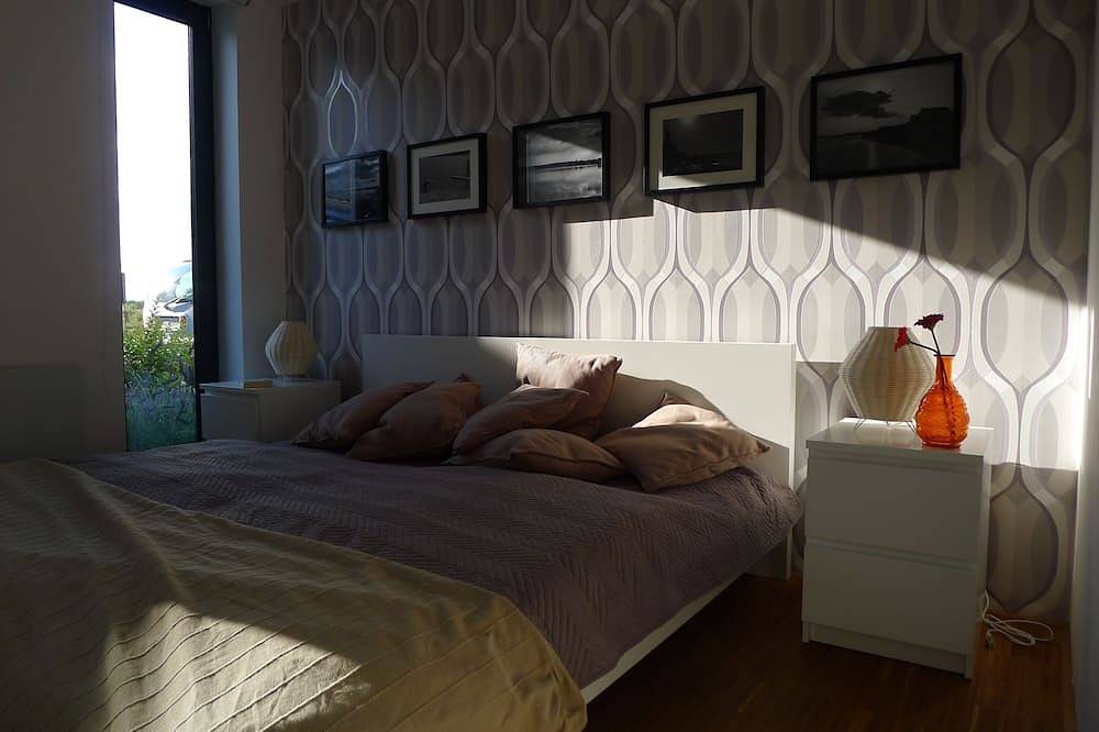 Großzügiges Ferienhaus mit Privatstrand, offenem Kamin & Sauna direkt am See in Löbnitz, Nordsachsen