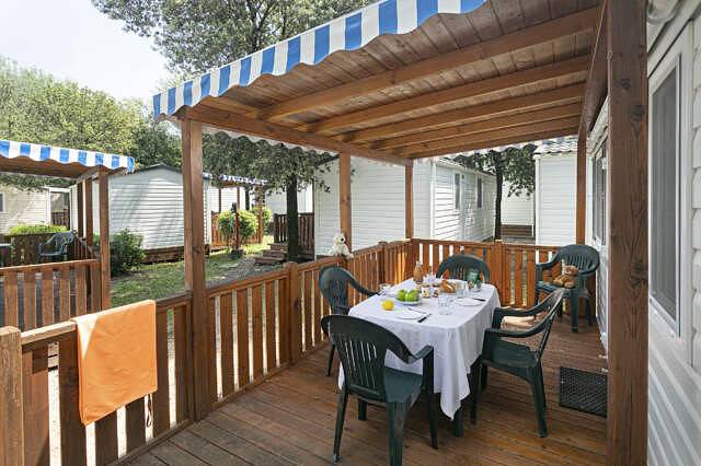 Knaus Campingpark Nürnberg Mobilehome Mars für 5 Personen in Núremberg, Frankenalb