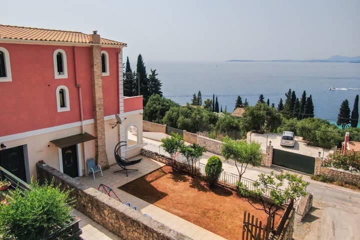 Διαμερίσματα διακοπών για 4 άτομα, με κήπο και μπαλκόνι στο Μπαρμπάτι