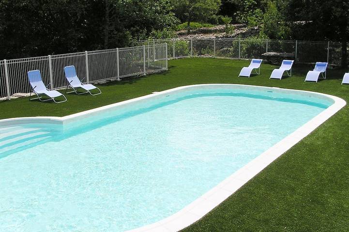 Ferienhaus für 4 Personen, mit Pool und Garten sowie Terrasse - 1