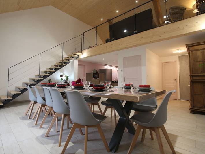 Gemütliches 5-Zimmer-Ferienhaus bei Freycenet-la-Cuche, ideal für Familien und Freunde, Haustiere erlaubt in Freycenet-la-Cuche, Parc naturel régional des Monts d'Ardèche