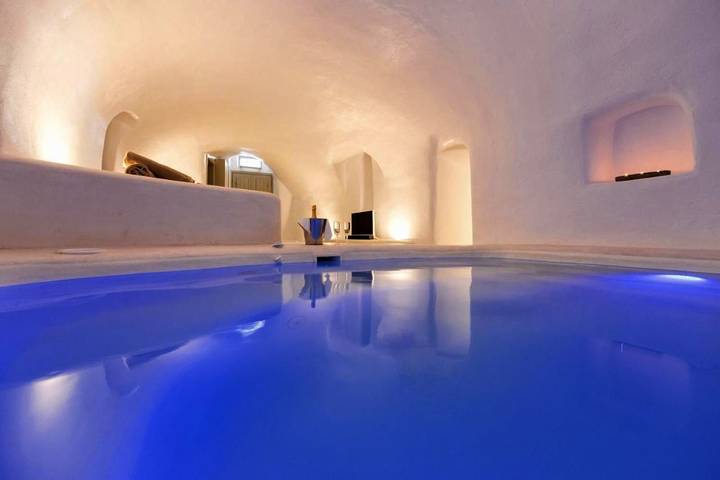 Location de vacances pour 5 personnes, avec jardin ainsi que vue et piscine, animaux acceptés à Megalochori - 3