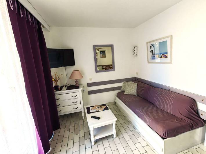 Studio pour 5 personnes, avec terrasse et piscine