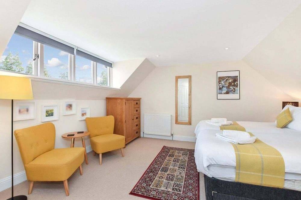 Balmore - 3 Bedroom Townhouse, in the heart of Killin, Scottish Highlands in Killin, Stirling und Umgebung