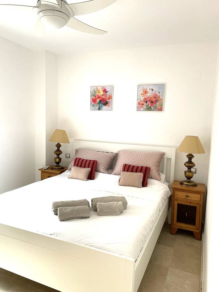 Apartamento entero, Beachfront 3 Bed Apt San Luis De Sabinillas in San Luis de Sabinillas, Manilva
