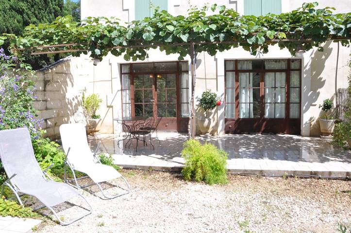 Gîte pour 4 personnes, avec terrasse, animaux acceptés à Saint-Pierre-de-Mézoargues