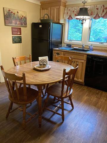 Cottage for 5 Guests in Bartlett, White Mountain National Forest, Picture 3