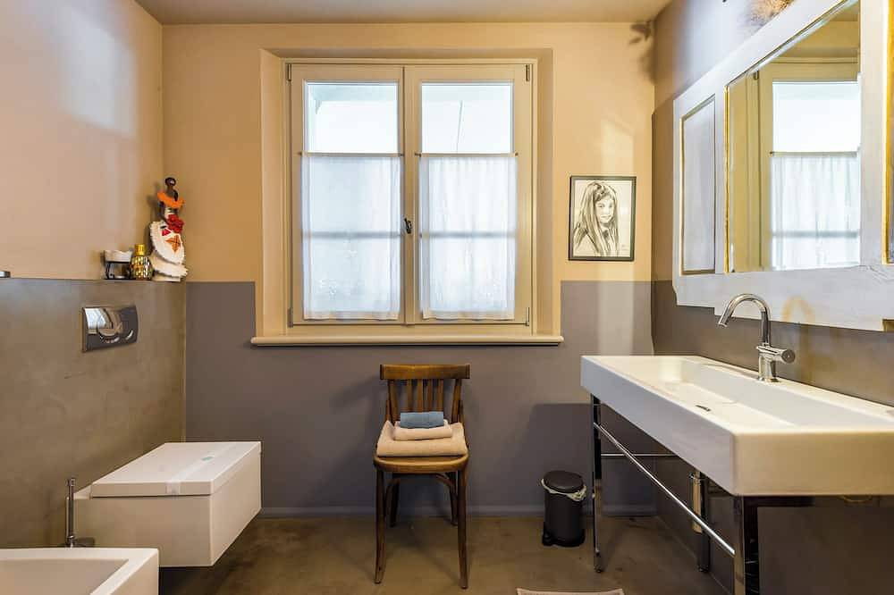 Appartement entier, La Magnanella - Luxury B&B - in Fornoue, Apennin Parmensan