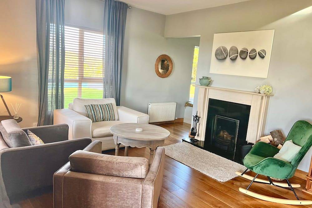 Luxury five-star accommodation with sea views on the Wild Atlantic Way, Ireland. in Donegal, County Donegal
