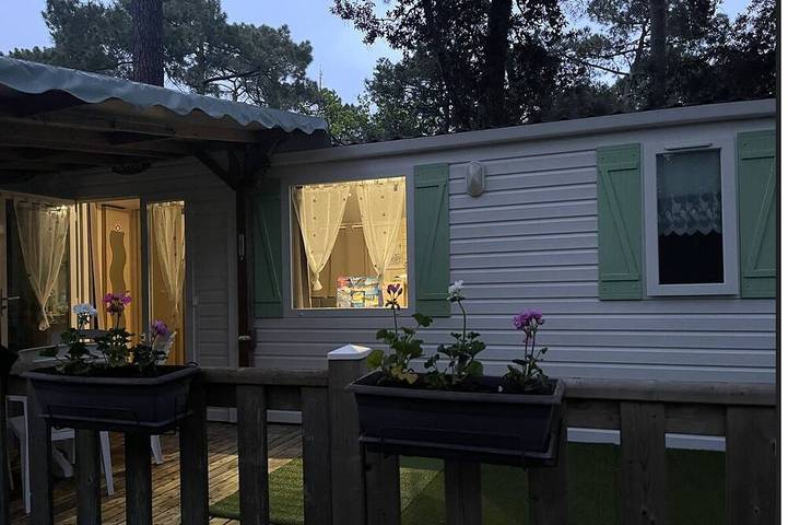 Camping pour 6 personnes à Saint-Georges-de-Didonne - 4