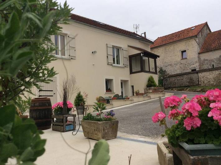 Gîte pour 4 personnes, avec jardin dans Seine-et-Marne