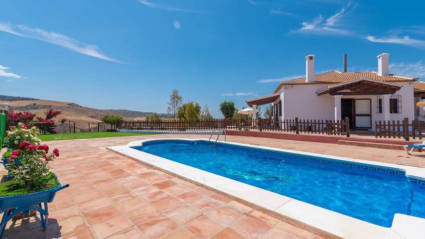 Casa rural para 4 personas, con piscina y balcón/terraza en Villanueva de la Concepción - 3