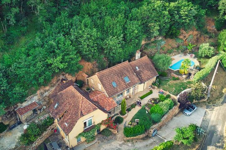 Location de vacances pour 4 personnes, avec piscine ainsi que balcon et jardin à Saint-Michel-Loubéjou