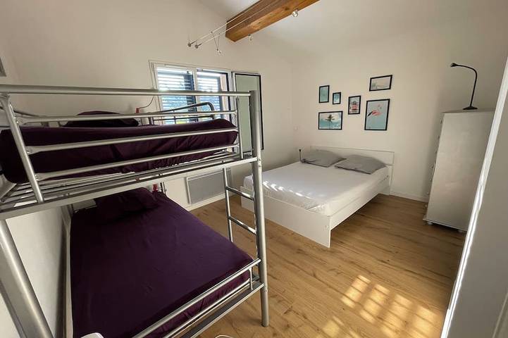 Spacious house with swimming pool 10 minutes from the sea. in Roquebrune-sur-Argens, Costa mediterránea (Francia)