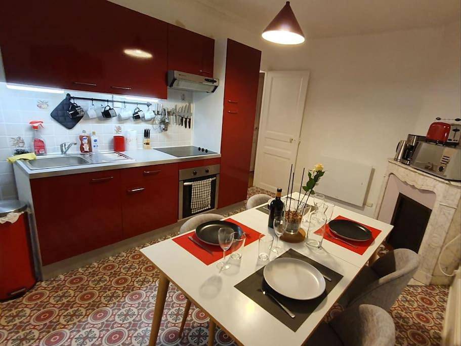 Appartement entier, One-Bedroom Apartment in Compiègne, Oise