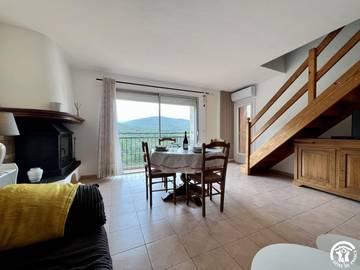 Gîte pour 4 personnes, avec terrasse à Quintillan