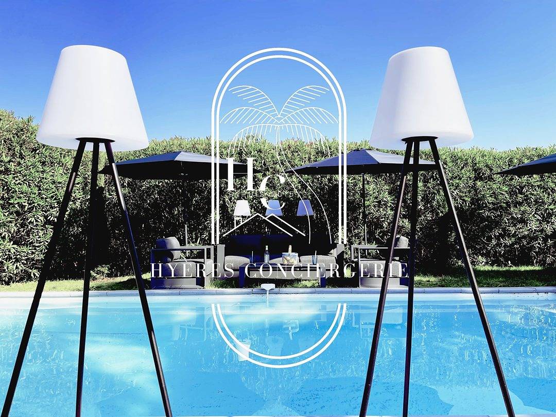 Appartement de vacances entier, Prestigieuse Villa Bellezza Vue mer/Piscine/Clim in Carqueiranne, Côte méditerranéenne (France)